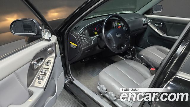 Hyundai AVANTE 2004 — photo 10