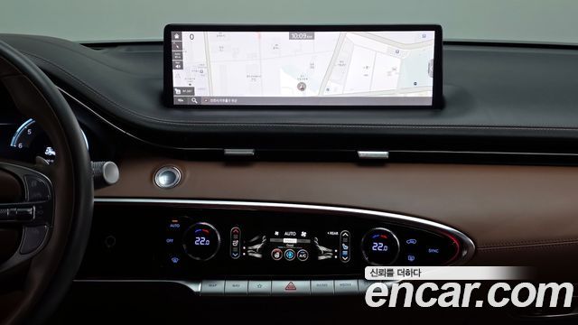 Genesis GV70 2021 — photo 14