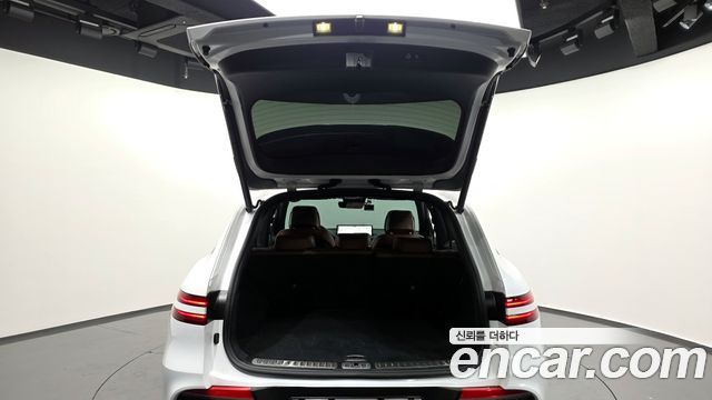 Genesis GV70 2021 — photo 20