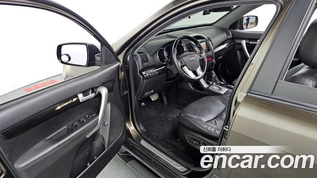 Kia Sorento 2011 — photo 10