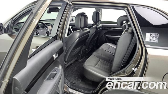Kia Sorento 2011 — photo 11