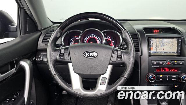 Kia Sorento 2011 — photo 14