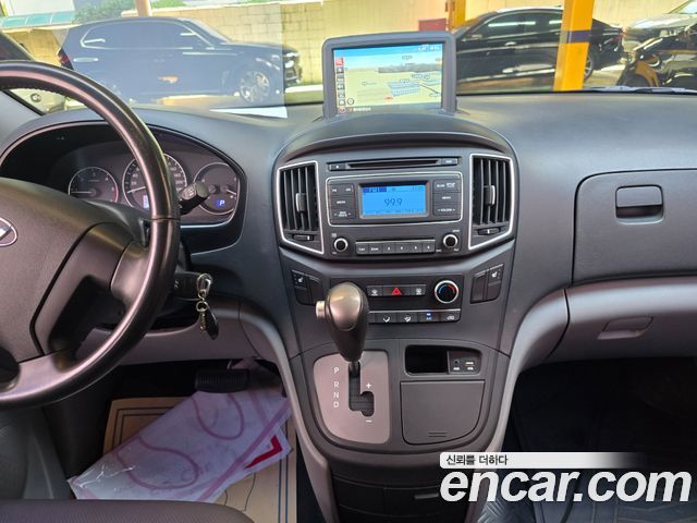 Hyundai Starex 2019 — photo 7