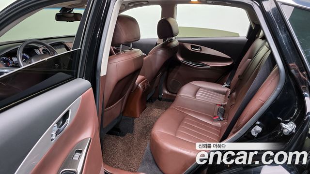 Infiniti QX50 2017 — photo 18