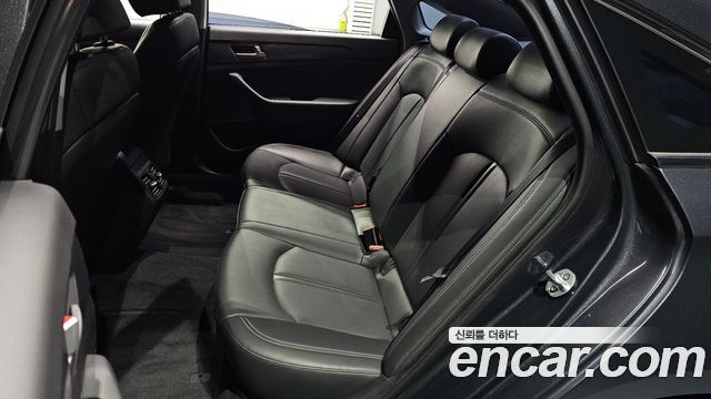 Hyundai Sonata 2018 — photo 11