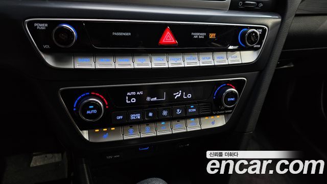 Hyundai Sonata 2018 — photo 16