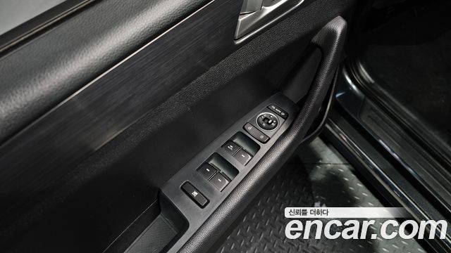Hyundai Sonata 2018 — photo 19