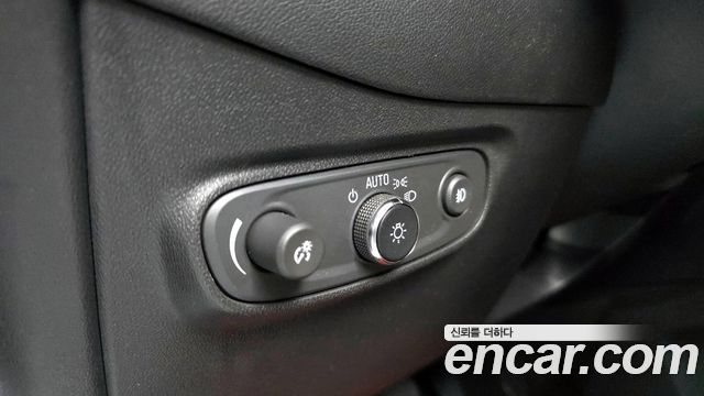 Chevrolet Korea Equinox 2022 — photo 24