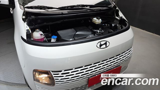 Hyundai Staria 2022 — photo 6