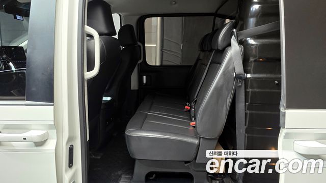 Hyundai Staria 2022 — photo 12