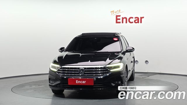 Volkswagen Jetta 2021 — photo 3