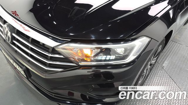 Volkswagen Jetta 2021 — photo 8
