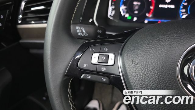 Volkswagen Jetta 2021 — photo 31