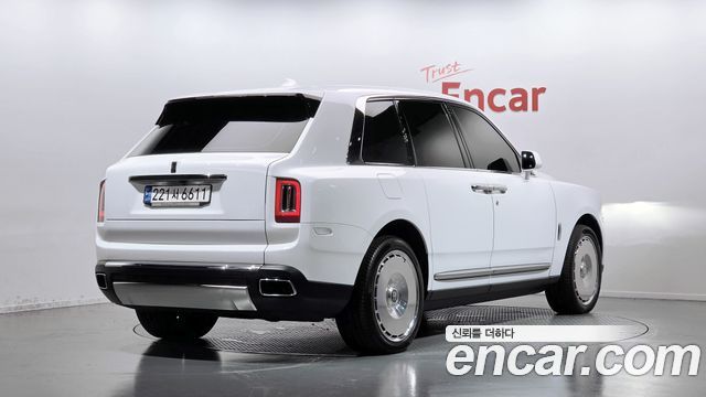 Rolls-Royce Cullinan 2022 — photo 2