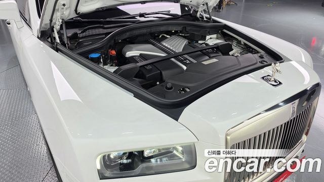 Rolls-Royce Cullinan 2022 — photo 6