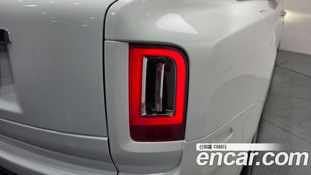 Rolls-Royce Cullinan 2022 — photo 9