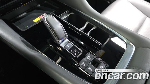 Toyota Alphard 2025 — photo 12