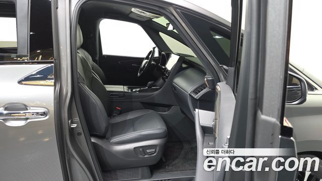 Toyota Alphard 2025 — photo 17