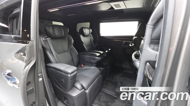 Toyota Alphard 2025 — photo 18