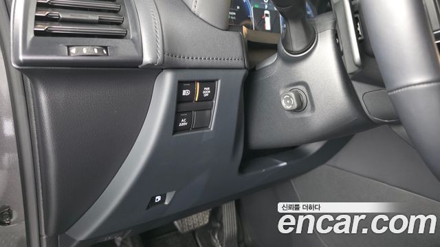 Toyota Alphard 2025 — photo 29