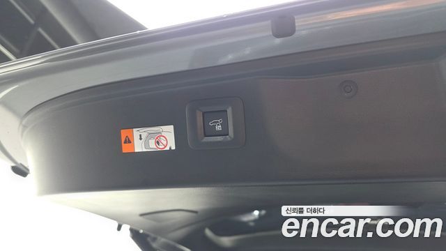 Toyota Alphard 2025 — photo 32