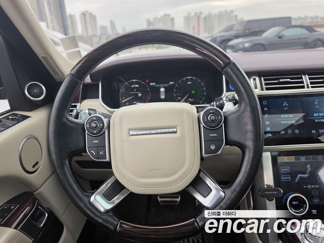 Land Rover Range Rover 2016 — photo 12