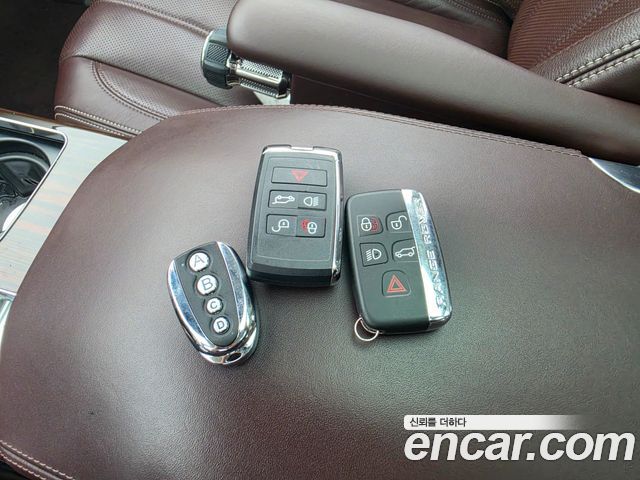 Land Rover Range Rover 2016 — photo 19