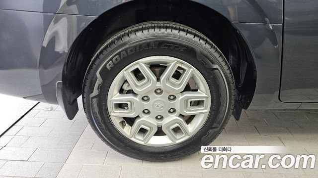 Hyundai Staria 2023 — photo 5