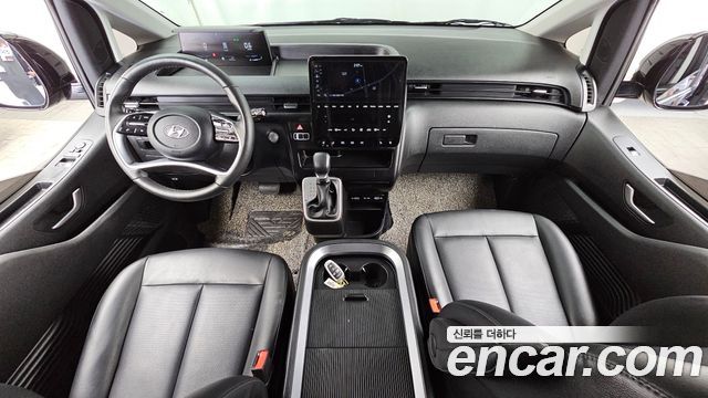 Hyundai Staria 2023 — photo 7