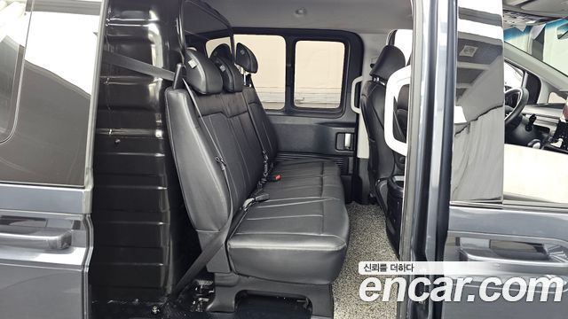Hyundai Staria 2023 — photo 12