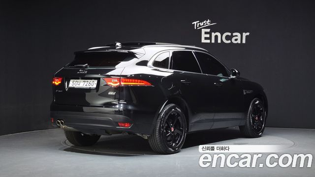 Jaguar F-PACE 2019 — photo 2