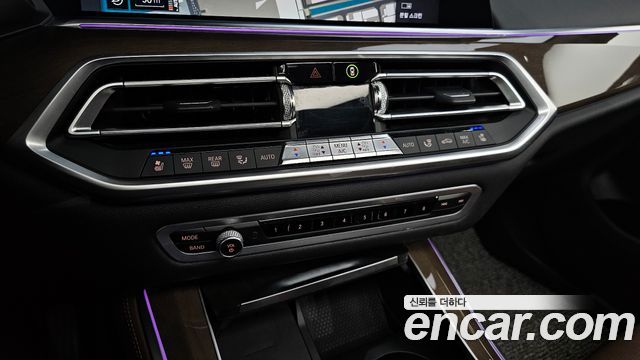 BMW X5 2020 — photo 33
