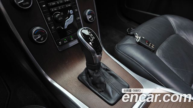 Volvo S80 2014 — photo 9