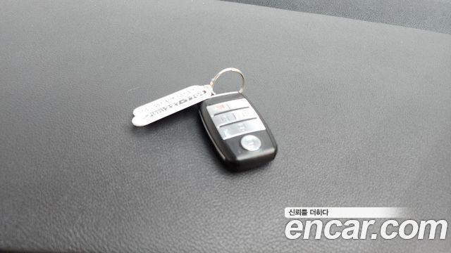 Kia Canival 2018 — photo 21