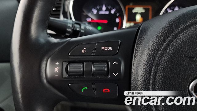 Kia Canival 2018 — photo 23
