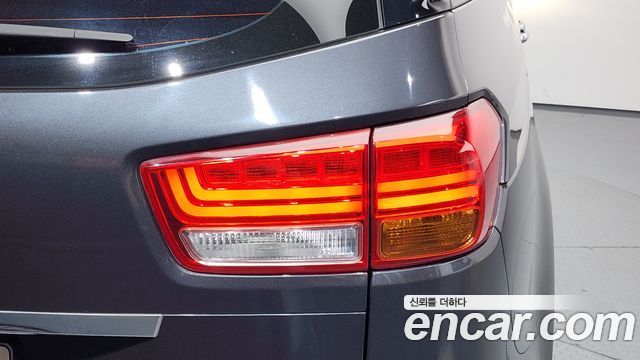 Kia Canival 2018 — photo 9