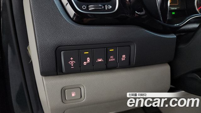 Kia Canival 2018 — photo 29