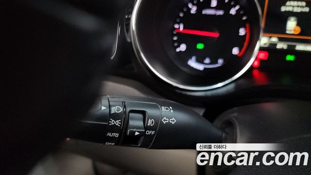 Kia Canival 2018 — photo 36