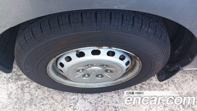 Hyundai Starex 2017 — photo 16