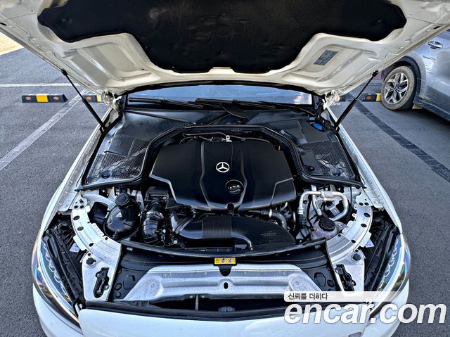 Mercedes-Benz C-Class 2017 — photo 8
