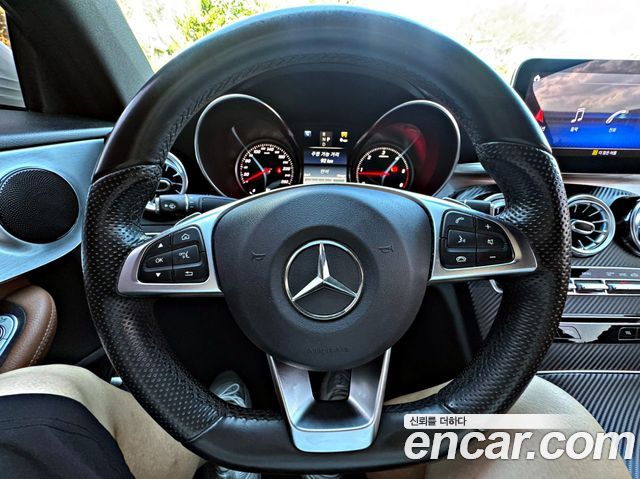 Mercedes-Benz C-Class 2017 — photo 15