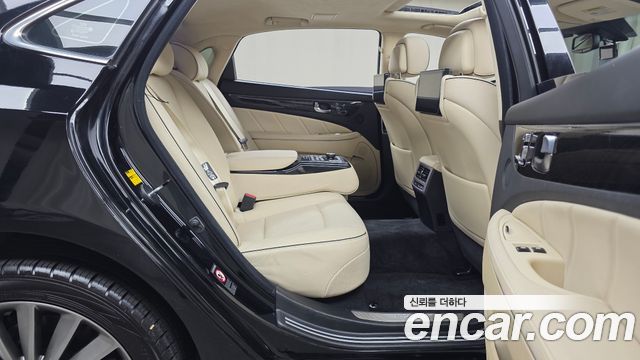 Hyundai Equus 2014 — photo 12