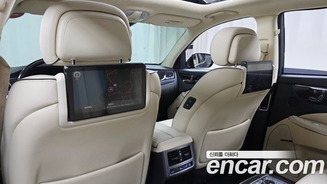 Hyundai Equus 2014 — photo 17