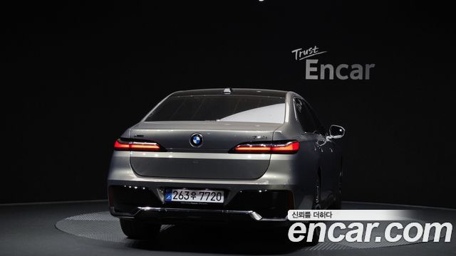 BMW 7-Series 2026 — photo 4