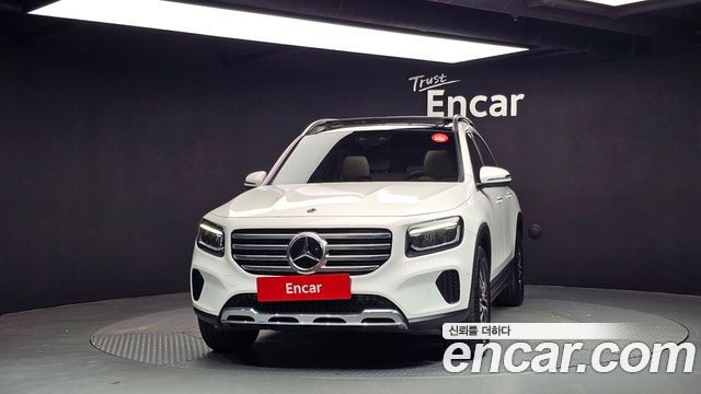 Mercedes-Benz GLB-Class 2024 — photo 3