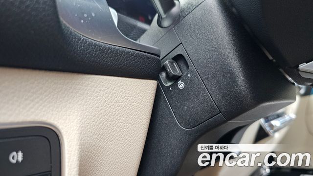 Mercedes-Benz GLB-Class 2024 — photo 23