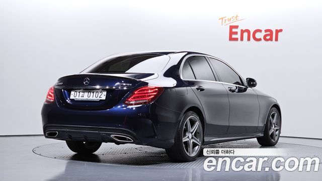 Mercedes-Benz C-Class 2017 — photo 2