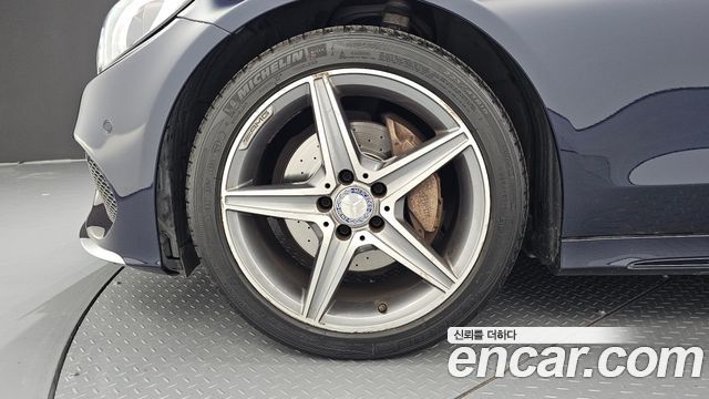 Mercedes-Benz C-Class 2017 — photo 5