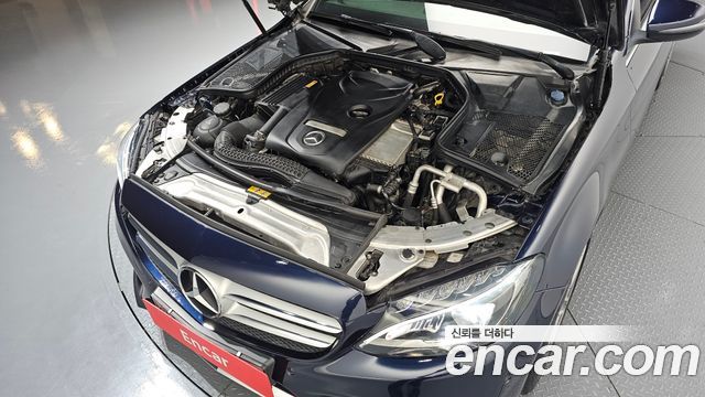 Mercedes-Benz C-Class 2017 — photo 6