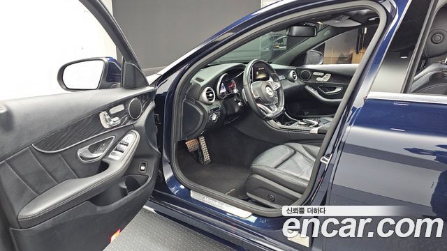 Mercedes-Benz C-Class 2017 — photo 10
